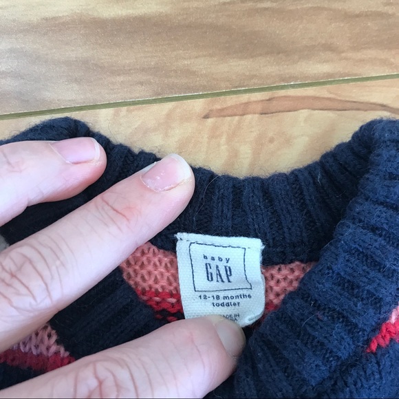 Bundle of adorable 12-18mo GAP girl sweaters! - Picture 4 of 8